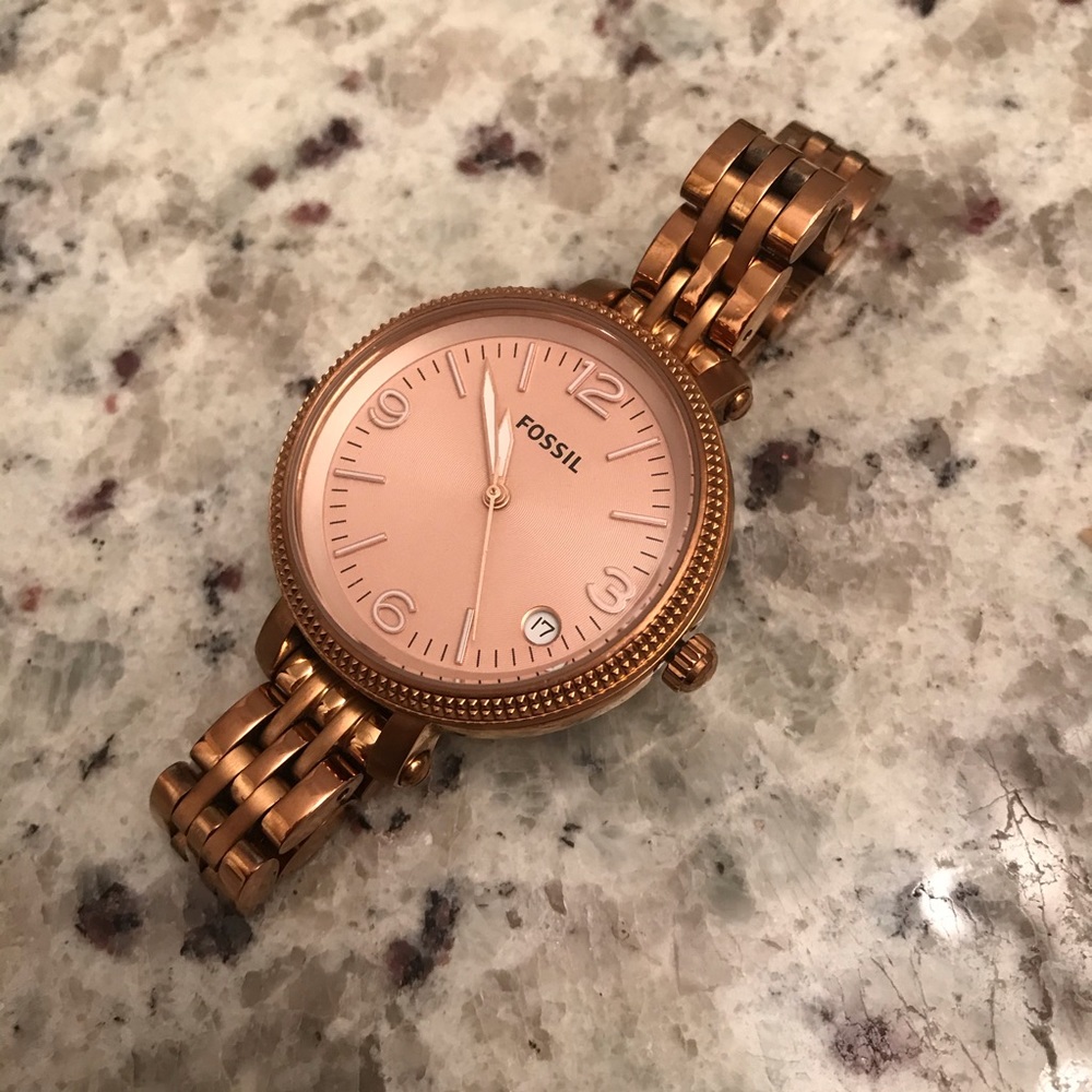 Rose gold fossil watch